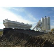 Centrale à béton transportable avec composants préinstallés en usine