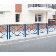 Barrière urbaine en métal Losange - Procity® - 1000 mm ou 1500 mm - Acier peint sur zinc Barrière urbaine en métal Losange - Procity® - 1000 mm ou 1500 mm - Acier peint sur zinc