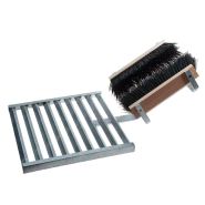 Décrottoir des chaussures avec grille galvanisée Décrottoir des chaussures avec grille galvanisée