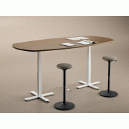 Table réglable en hauteur avec option trappe et piètement en croix