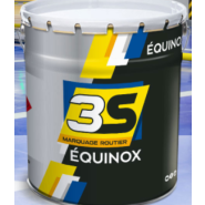 Peinture solvantée bi-composante conçue pour le traçage des parkings intérieurs - EQUINOX Peinture solvantée bi-composante conçue pour le traçage des parkings intérieurs - EQUINOX