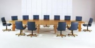 Tables de réunions et de conférence couleur bois mace