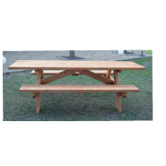 Table pique-nique idéale pour vos espaces extérieurs - NEW DOUGLAS