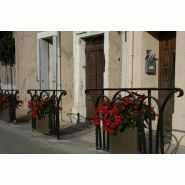 Jardinière barrière romane Jardinière barrière romane