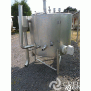 Bac de lancement fermé 1240 L - Diam trou d'homme ovale 450 x 410 mm - 3 pieds - Réf BNC074