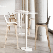 Tabouret haut avec dossier haut DETENTE Tabouret haut avec dossier haut DETENTE