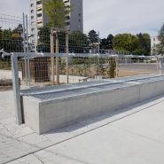 Installation de nettoyage des chaussures sur sol - Lave-chaussures robuste en béton armé avec 4 à 16 stations_1