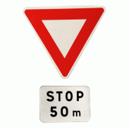 Panneau de priorité AB5 - Arrêt à l'intersection - Pré-signalisation STOP Panneau de priorité AB5 - Arrêt à l'intersection - Pré-signalisation STOP