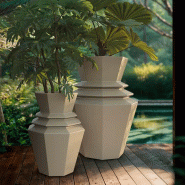 Pot de plantes origami hinoki 76x76x120 cm VONDOM Pot de plantes origami hinoki 76x76x120 cm VONDOM