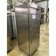 Armoire réfrigérée inox 600L - LINEA d'occasion - froid ventilé 0+/8°C - 4 grilles GN 2/1 Armoire réfrigérée inox 600L - LINEA d'occasion - froid ventilé 0+/8°C - 4 grilles GN 2/1