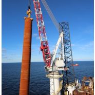 Bos 45000 grue portuaire offshore - liebherr - capacité de levage max 1400t
