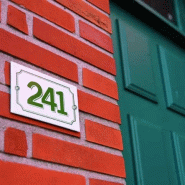 Numéros de maison en émail ou aluminium