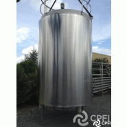 Cuve isolée Pierre Guérin - 8000 L - Inox - Agitation décalée - Garde corps - Trou d'homme étanche Cuve isolée Pierre Guérin - 8000 L - Inox - Agitation décalée - Garde corps - Trou d'homme étanche