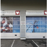 Impression grand format sur vitrine pour publiciser votre offre à large échelle - Art & Com