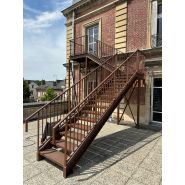 Escalier métallique de secours sur mesure - Fabrication et pose Escalier métallique de secours sur mesure - Fabrication et pose