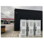 Armoire de stockage d'énergie par batteries pour professionnels