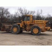 Chargeuse sur pneus volvo l 330