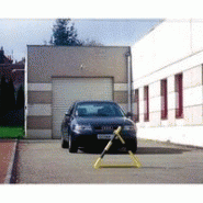 Barrière de parking extra plate triangulaire mottez b315c