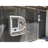 Borne DUO 1800 pour faciliter l'accueil des clients d'hôtel