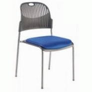 Chaise en maille Gipsi - structure gris moucheté - dossier et assise en polypropylène noir avec maille et mousse Chaise en maille Gipsi - structure gris moucheté - dossier et assise en polypropylène noir avec maille et mousse