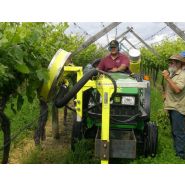 Effeuilleuse - ets colard - pour vignes larges