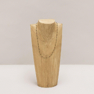 Buste colliers en bois naturel H 30cm