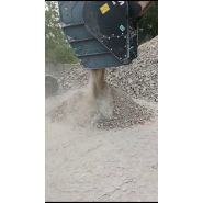 Godet concasseur CBF 90 pour pelles de 20 à 32 tonnes_1