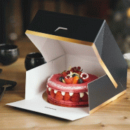 Boite pâtissière carton noir et or graphique personnalisable 20x20X8 cm - par 50