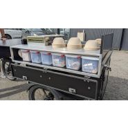 Triporteur street-food pour une restauration simple et qualitative lors d'événements, animations de quartier Triporteur street-food pour une restauration simple et qualitative lors d'événements, animations de quartier