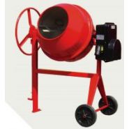 Modèle de bétonnière tractable avec cuve en composite de 180 litres