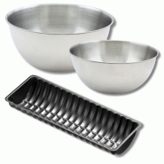 Lot comprenant 1 moule à buche de Noël, 1 spatule Zenker et 2 bols à mixer en inox Fackelmann - noir métal 3176239936445