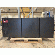 Refroidisseur de bouteilles - 3 portes - 586 litres - d'occasion - Thermopane® - LED - Skinplate Refroidisseur de bouteilles - 3 portes - 586 litres - d'occasion - Thermopane® - LED - Skinplate