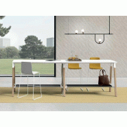 Table haute Altare avec pietement bois massif verni 4 dimensions disponibles Table haute Altare avec pietement bois massif verni 4 dimensions disponibles