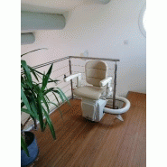 Installation d'un fauteuil monte escaliers sur mesure - asaaccessibilite