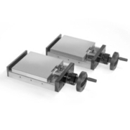 Table de positionnement forte charge en fonte grise GG25 - chariot réglable avec manivelle ou volant - Type H Table de positionnement forte charge en fonte grise GG25 - chariot réglable avec manivelle ou volant - Type H