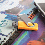 Clé usb swivel 8go stock - clés usb stock Clé usb swivel 8go stock - clés usb stock