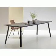 Bureau de direction Tknika en bois noir et grande surface de travail Bureau de direction Tknika en bois noir et grande surface de travail