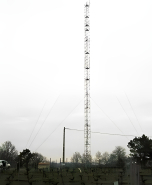 Pylône électrique haubané Pylône électrique haubané