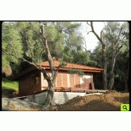 Chalet en bois / double paroi / 56 m² / en kit / multipente