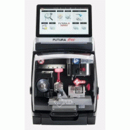 Futura M900 - Unlimited avec équipements divers pour clés et gravures