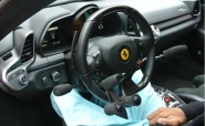 Véhicules pour handicapés ferrari 458 italia