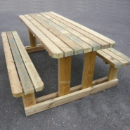 Table de pique-nique / bois / 160 x 200 x 75 cm