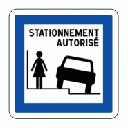 Panneau d'autorisation de stationnement sur le côté gauche