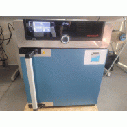 Incubateur / étuve MEMMERT UN 30 avec convection naturelle 300°C Incubateur / étuve MEMMERT UN 30 avec convection naturelle 300°C