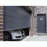 Porte de garage sectionnelle anti-effraction à rainure moyenne - un large éventail d'options de design disponible