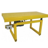 Table vibrante conçue pour tasser, compacter et débuller les réalisations béton - RÉF. TTS04-ET