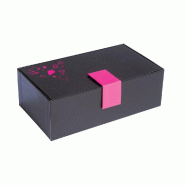 Boîte pour chocolat - noir/fuchsia intérieur argent - fermeture aimantée - 15x8.5x5cm - par 10