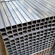 Tubes carrés en acier - 12 x 12, 1,5