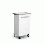 Stil Casa poubelle de tri sélectif à pédale, acier peint, 47 x 37 x h. 83 cm, ouverture frontale, élastique de maintien du sac, 90 litres, blanc. Stil Casa poubelle de tri sélectif à pédale, acier peint, 47 x 37 x h. 83 cm, ouverture frontale, élastique de maintien du sac, 90 litres, blanc.