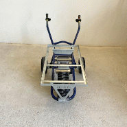 Brouette électrique Extra-CLAS Zoette - Plateau contreplaqué - Variateur de vitesse - Charge 120 kg - 300W Brouette électrique Extra-CLAS Zoette - Plateau contreplaqué - Variateur de vitesse - Charge 120 kg - 300W